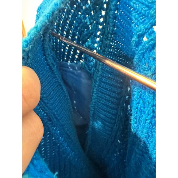 Vintage PIERRE CARDIN Royal Blue Shoulder Padded Cable Knit Sweater Size Medium - Picture 6 of 7